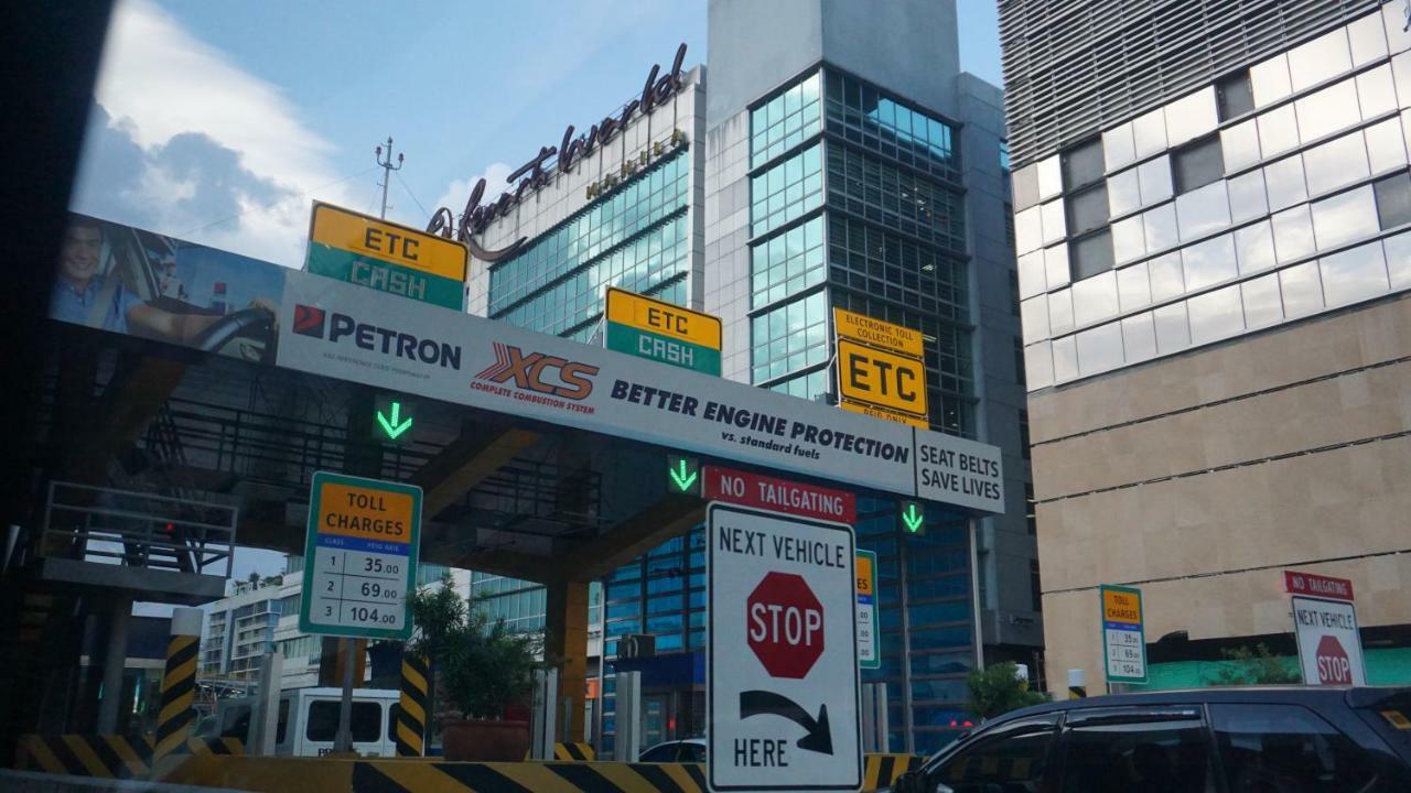 Palm Tree Condos Across Naia3 By Beth Manila Exterior photo